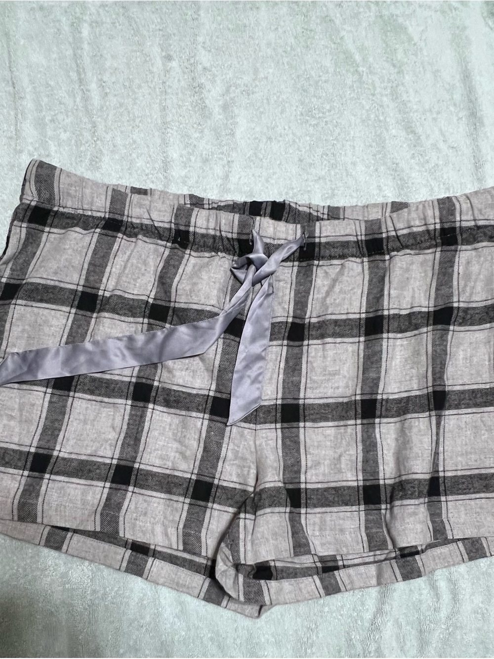 Old Navy Women's Plaid Sleep Shorts Gray/Black Drawstring Tie Size XL